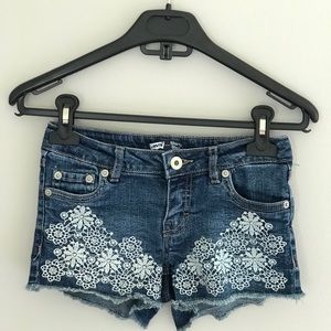 Levi Strauss Girls Embellished Shorty Shorts